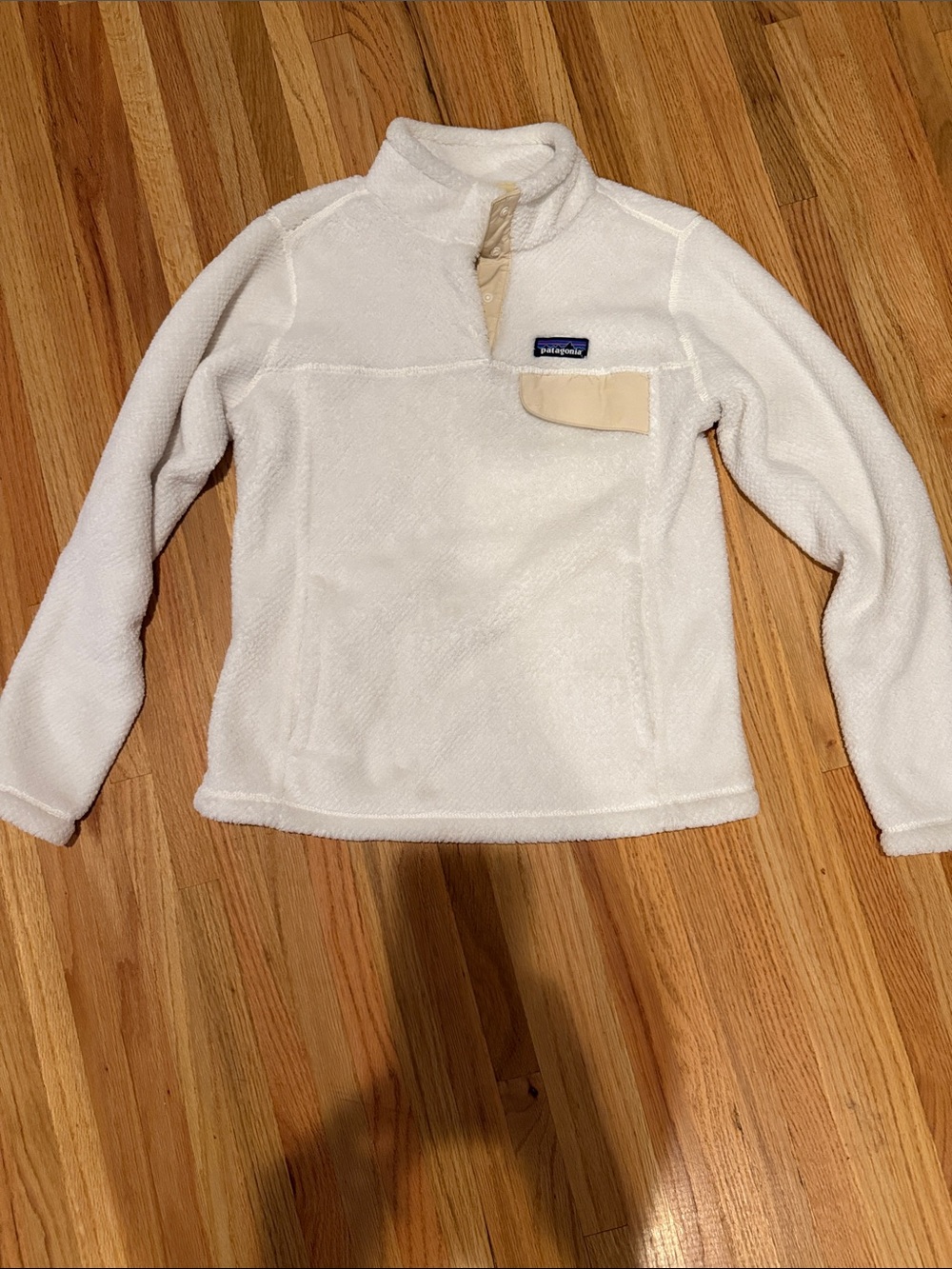 Patagonia women’s ' Cream Synchilla Snap-T Fleece Pullover